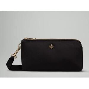 Lululemon Curved Wristlet Velour